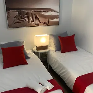 Apartamento Piso Amplio Frente Al Mar En Pleno Paseo Marítimo., Cádiz